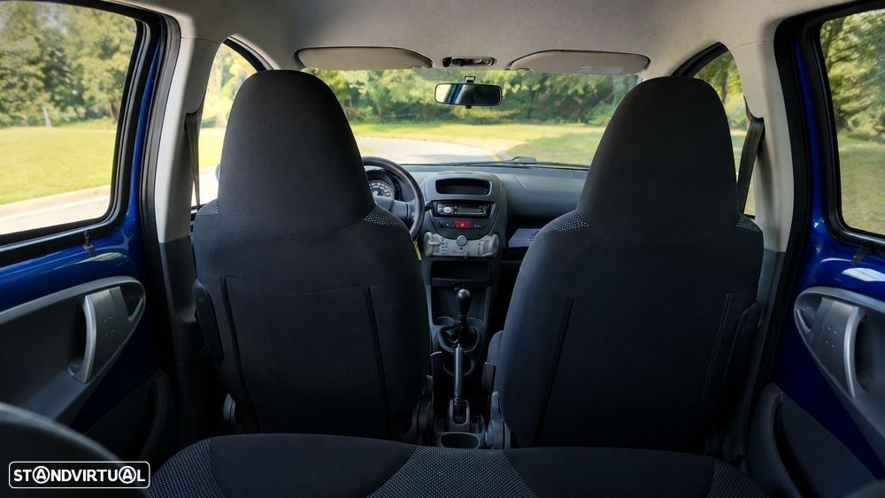 Toyota Aygo CoolBlue - 26
