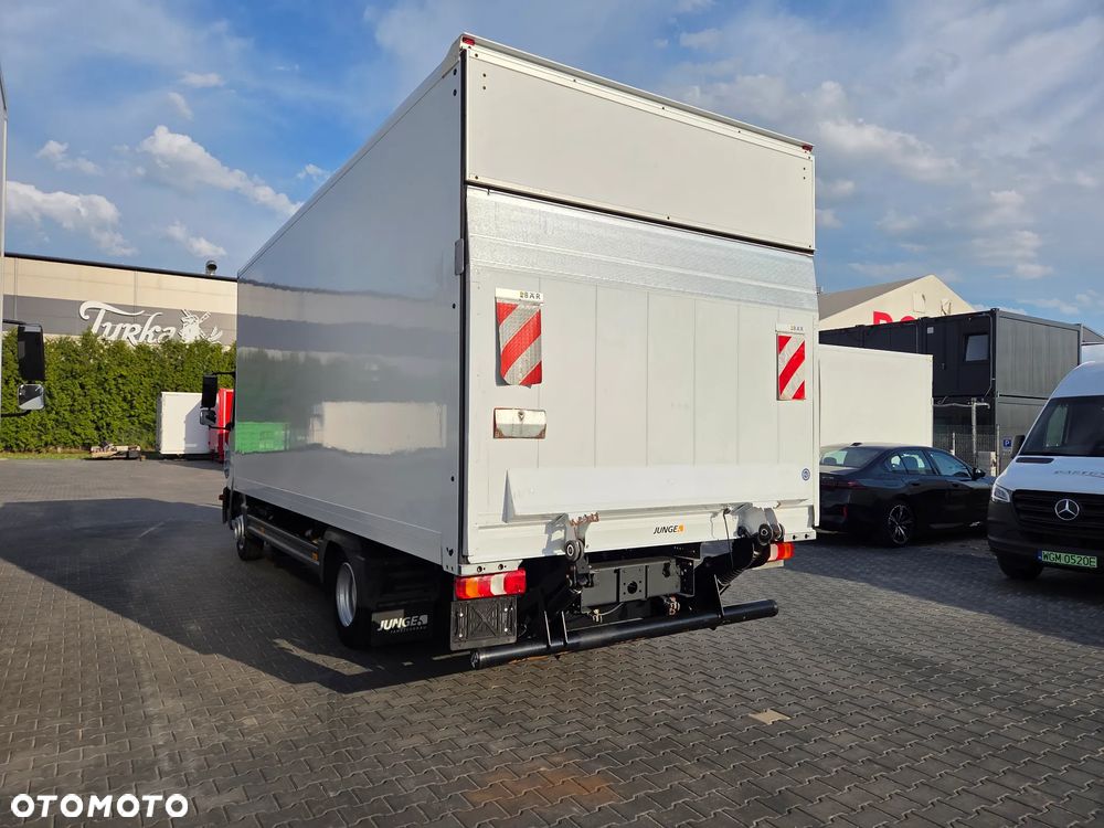 Mercedes-Benz Atego 821 - 20