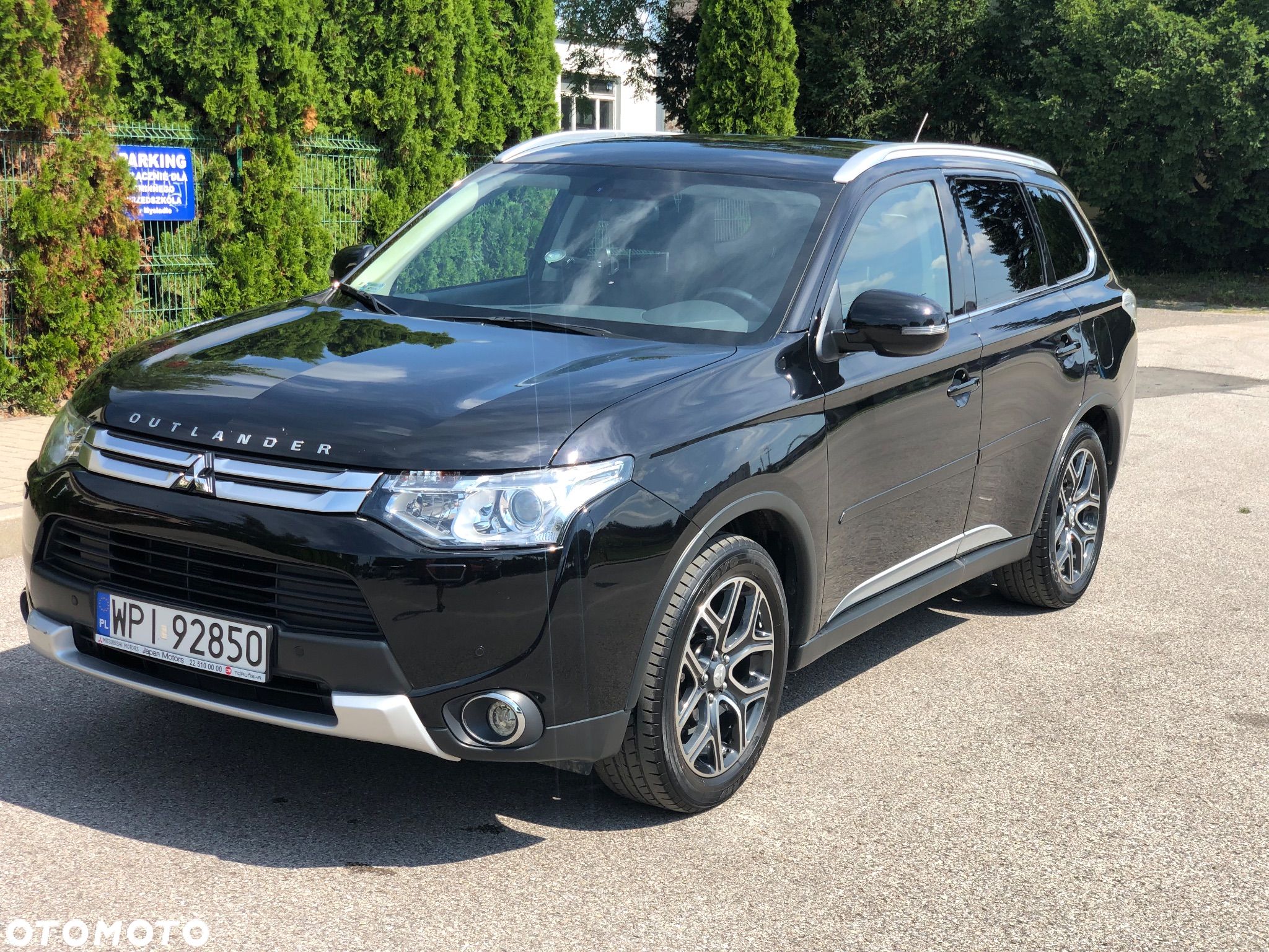 Mitsubishi Outlander 2.0 Intense + Navi 4WD CVT - 1