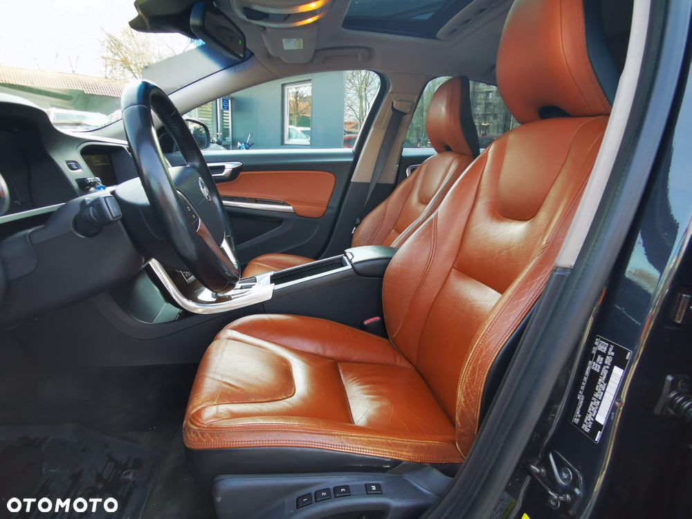 Volvo S60 T6 AWD Geartronic Summum - 11