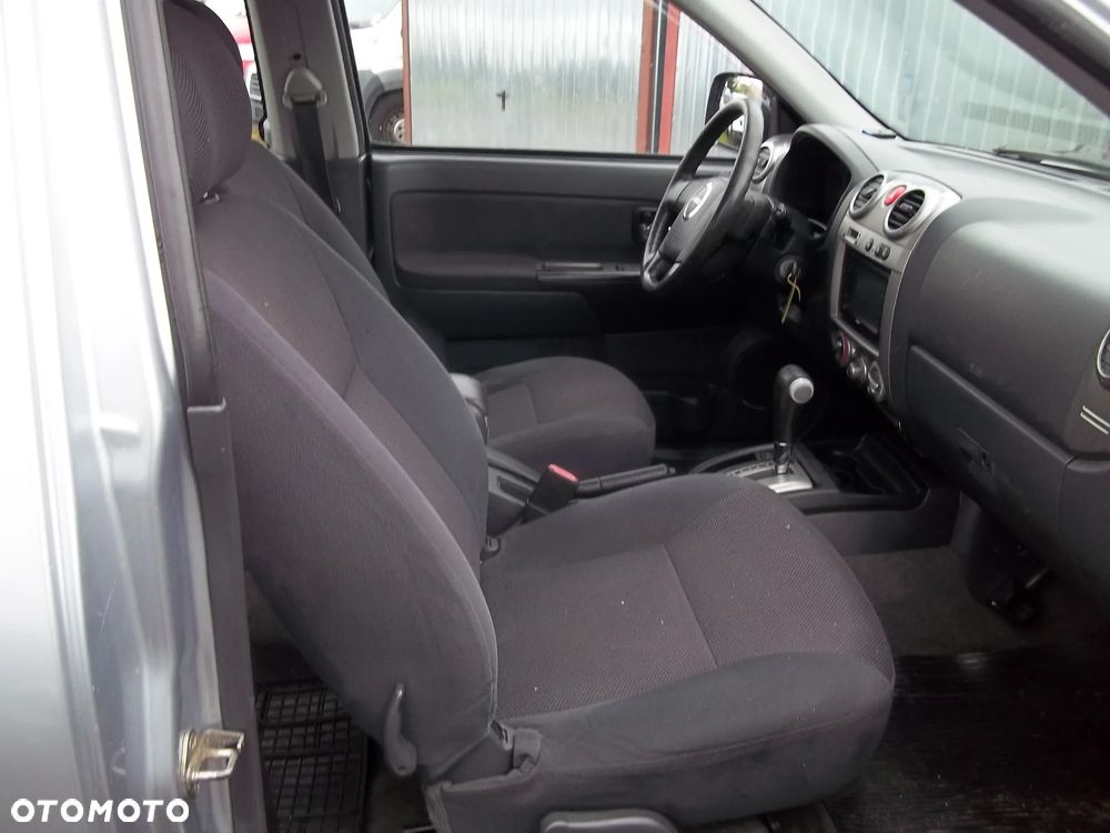 Isuzu D-Max 4x4 Space Cab Autm Custom - 9