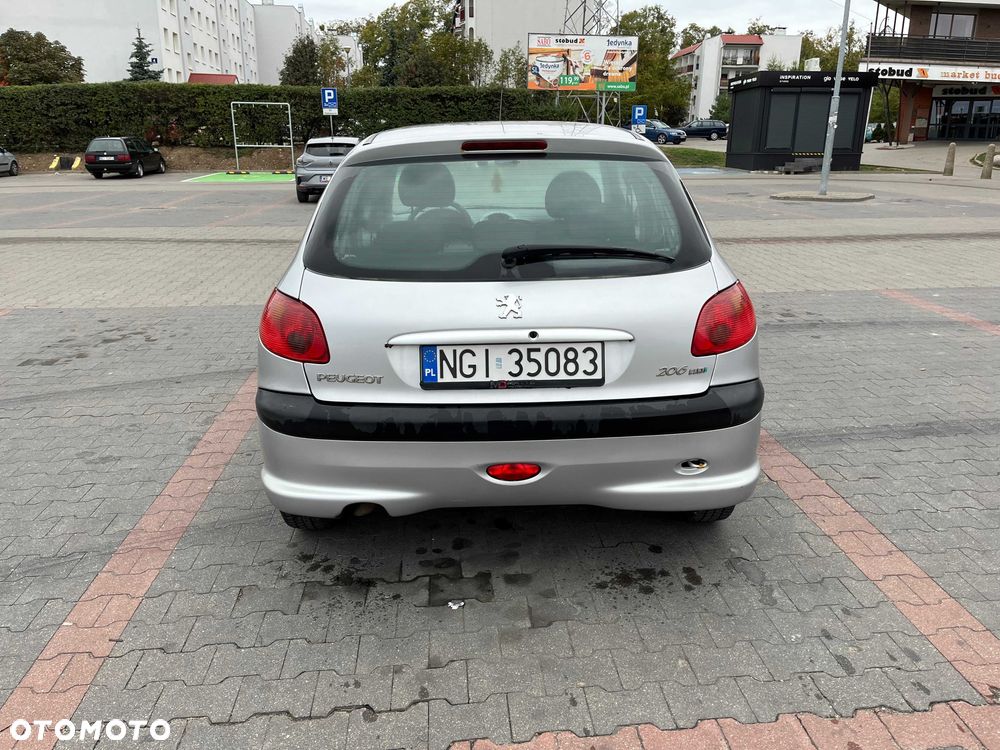 Peugeot 206 2006 photo 4