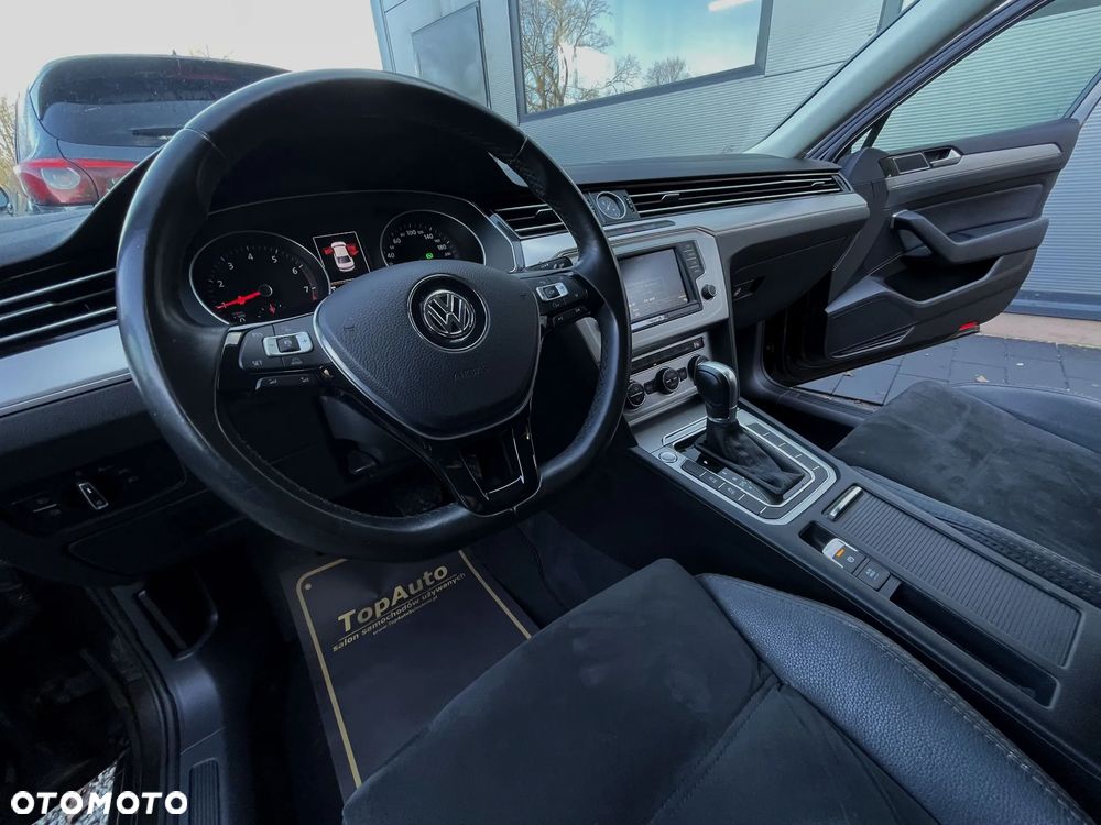 Volkswagen Passat 1.8 TSI (BlueMotion Technology) DSG Comfortline - 19