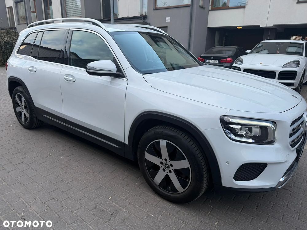 Mercedes-Benz GLB 250 4-Matic 8G-DCT - 5