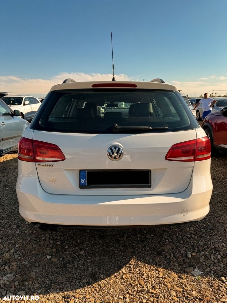 VOLKSWAGEN Passat 2012 — imagine 3