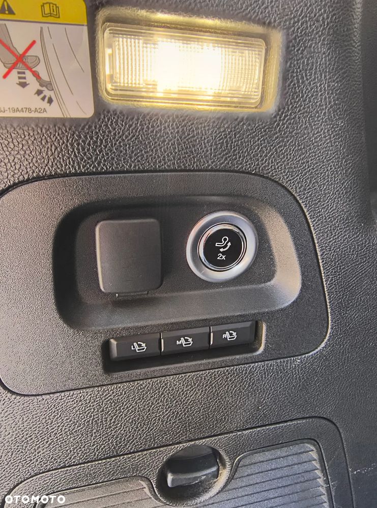 Ford S-Max 2.0 EcoBlue Titanium - 40