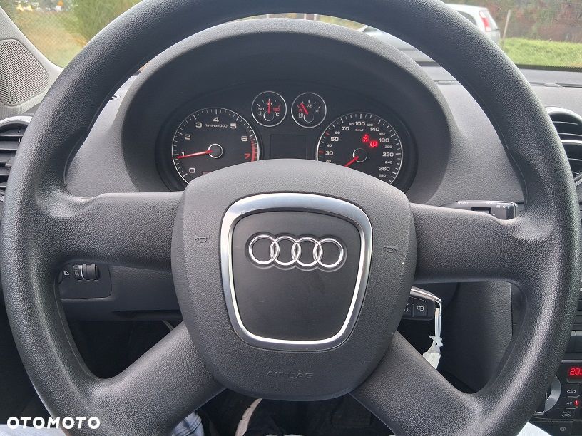 Audi A3 Sportback 1.6 Attraction - 15