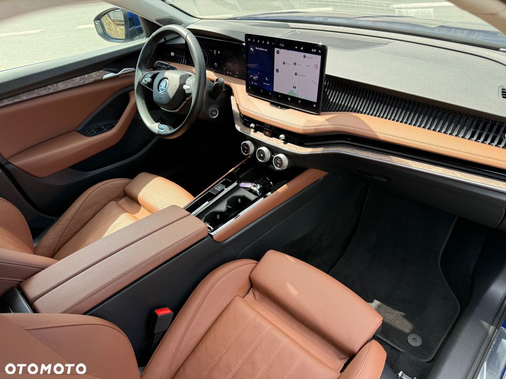 Skoda Superb 2.0 TDI SCR 4x4 L&K DSG - 11