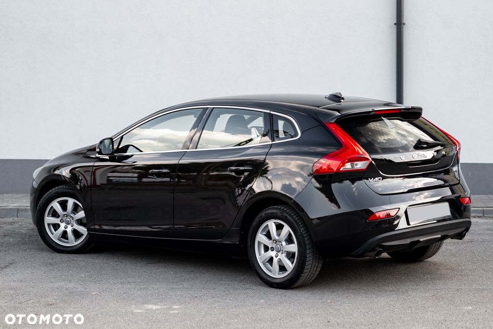 Volvo V40 D3 Geartronic Summum - 10