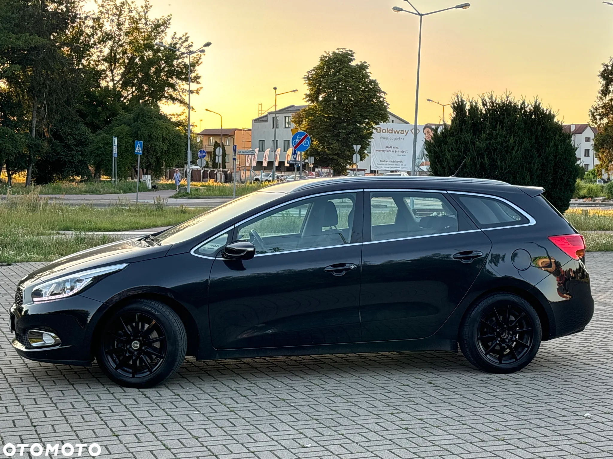 Kia Ceed - 4