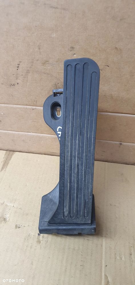Pedał gazu potencjometr VW Caddy III 1.6 TDI 2K5723503A - 1