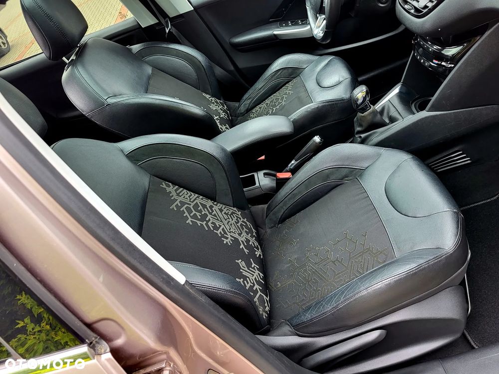 Peugeot 208 e-HDi FAP 92 Stop&Start Allure - 9