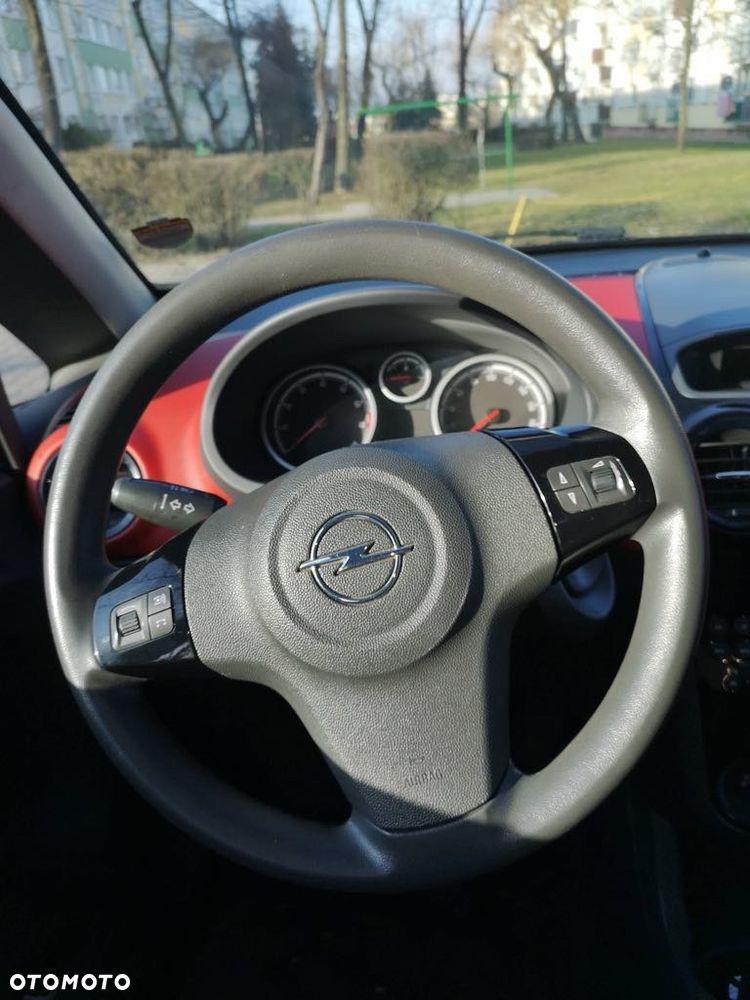 Opel Corsa 1.2 16V Enjoy - 11