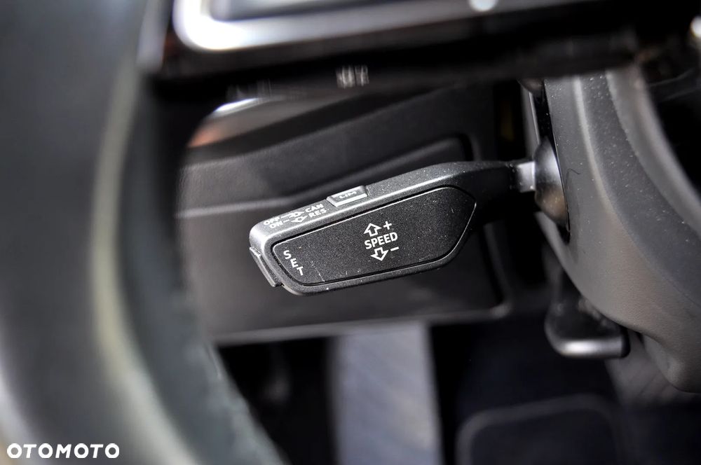 Audi A3 Limousine 35 TFSI S tronic S line - 35