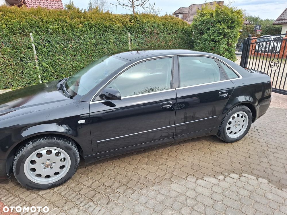 Audi A4 Limousine 1.6 - 5