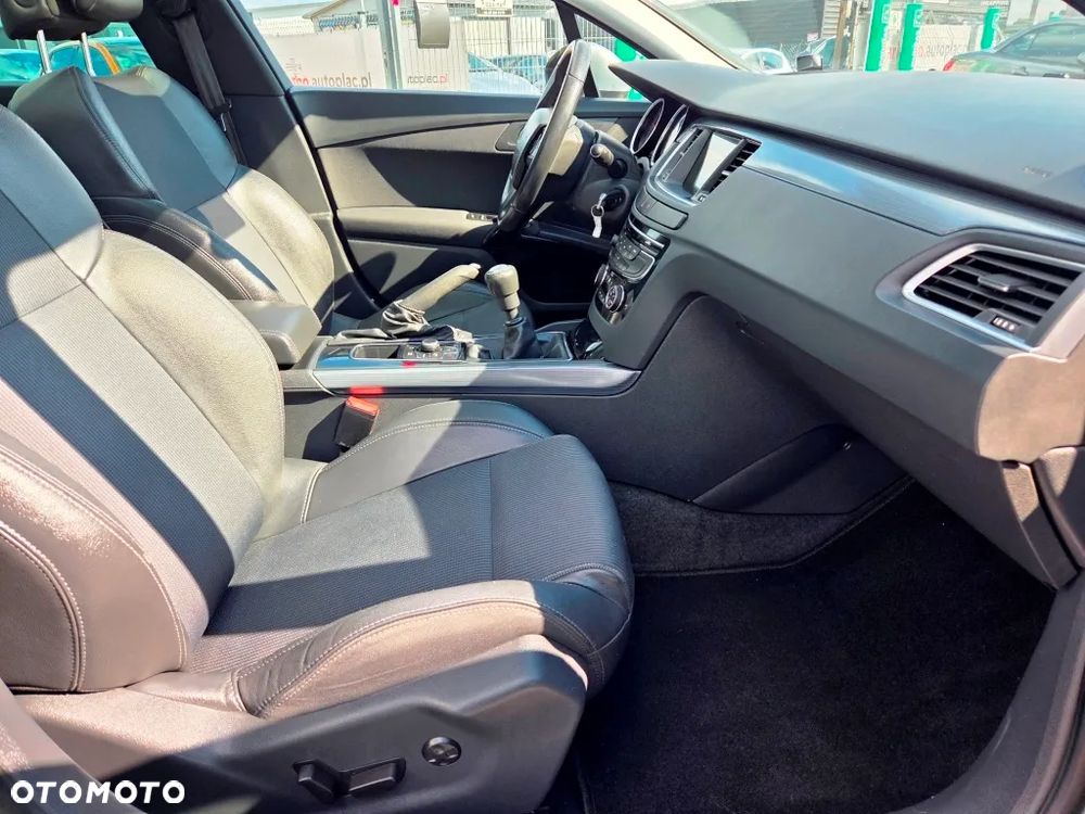Peugeot 508 HDi FAP 140 Allure - 27