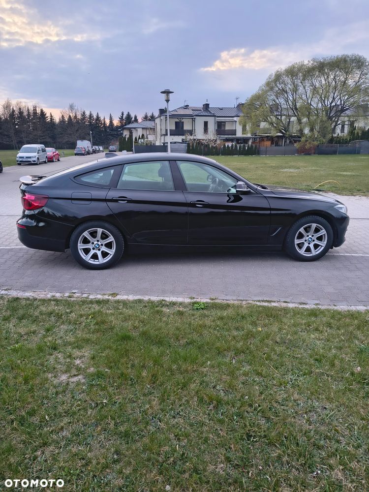 BMW Seria 3 318d MHEV Advantage - 8