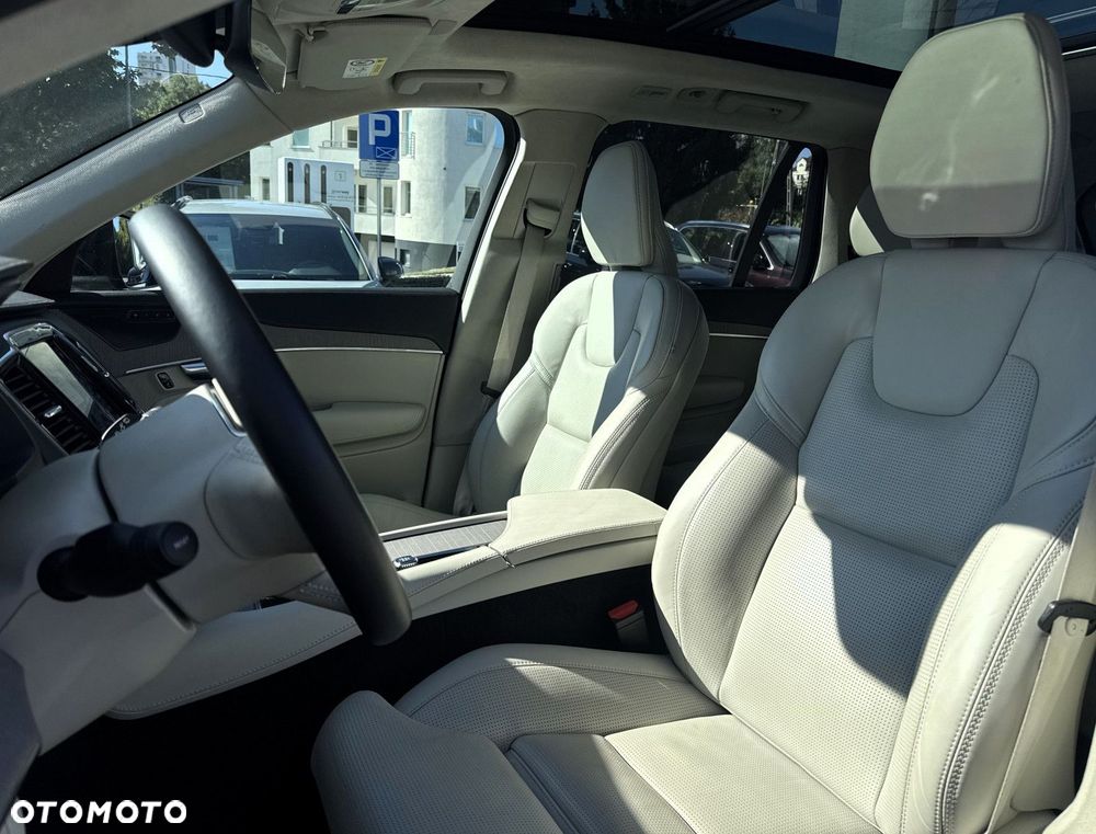 Volvo XC 90 - 24