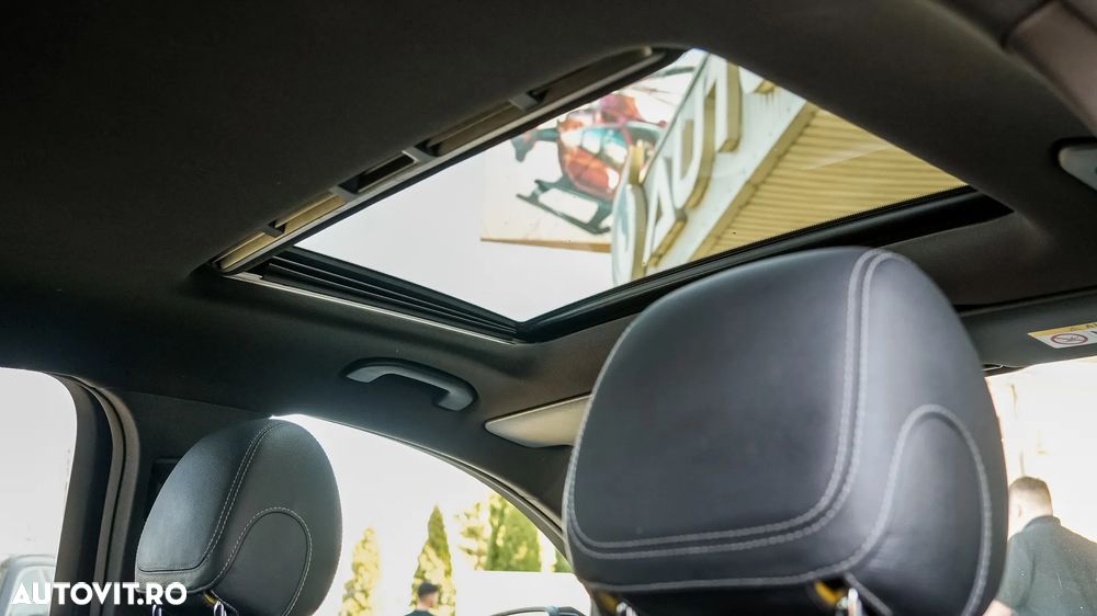 Mercedes-Benz GLC - 28