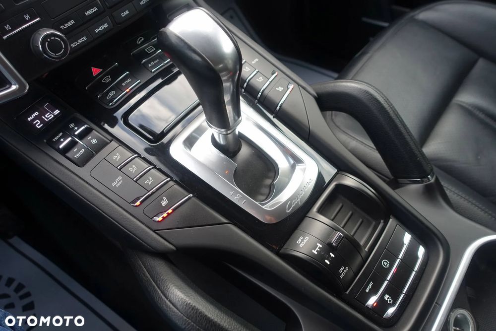 Porsche Cayenne Tiptronic S - 24