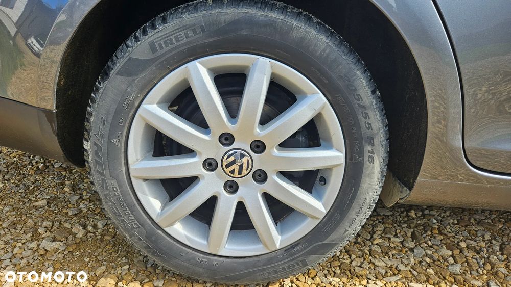 Volkswagen Jetta 2.0 TDI Comfortline - 10