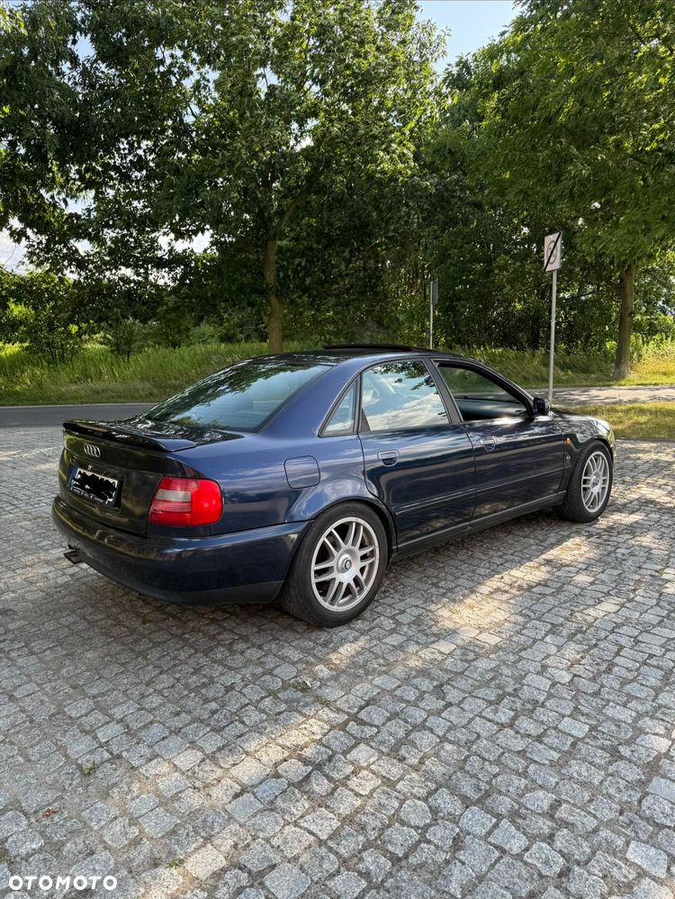 Audi A4 Limousine 1.8T - 6