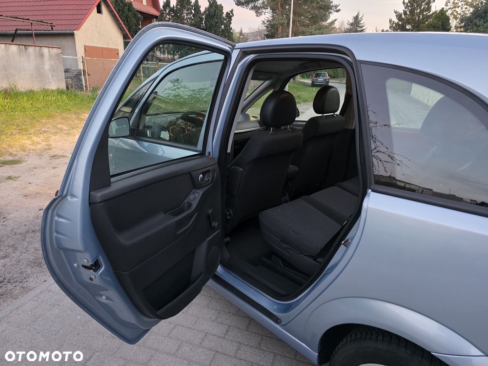 Opel Meriva 1.6 16V Cosmo - 11