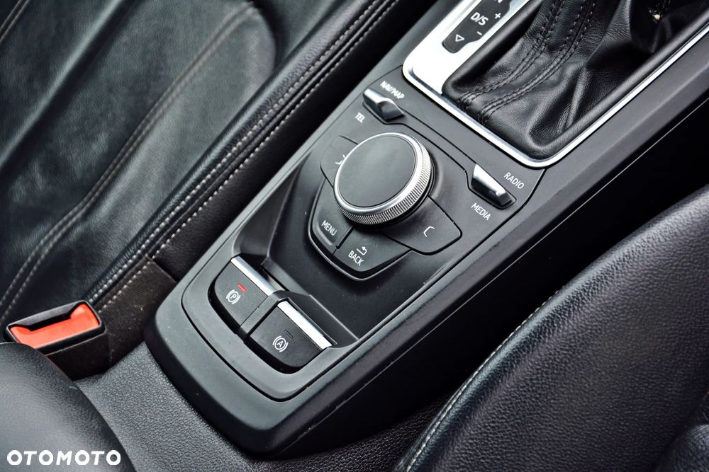 Audi Q2 2.0 TDI Quattro S tronic - 19