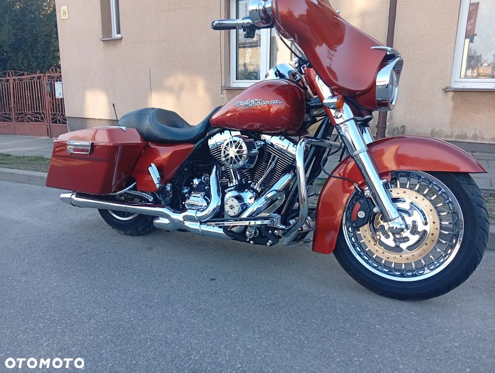 Harley-Davidson Touring Street Glide - 13