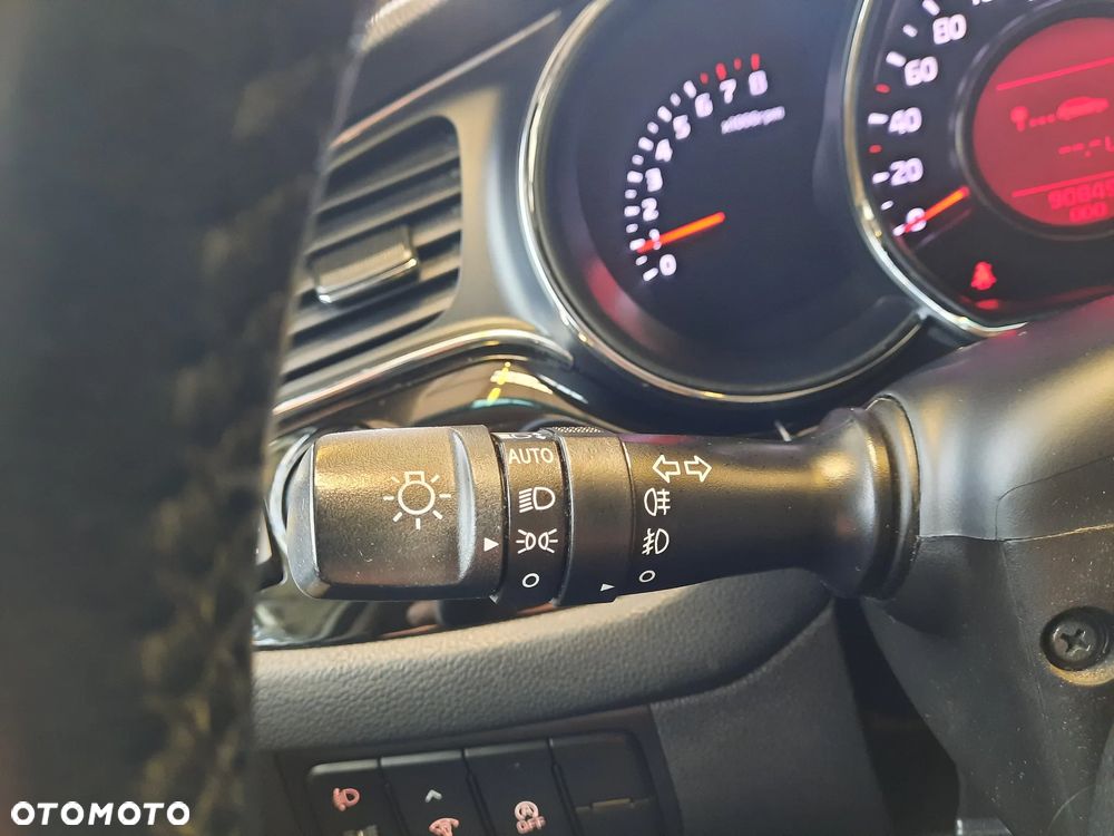 Kia Ceed 1.4 CVVT Dream Team Edition - 35