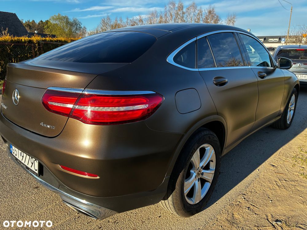 Mercedes-Benz GLC - 12