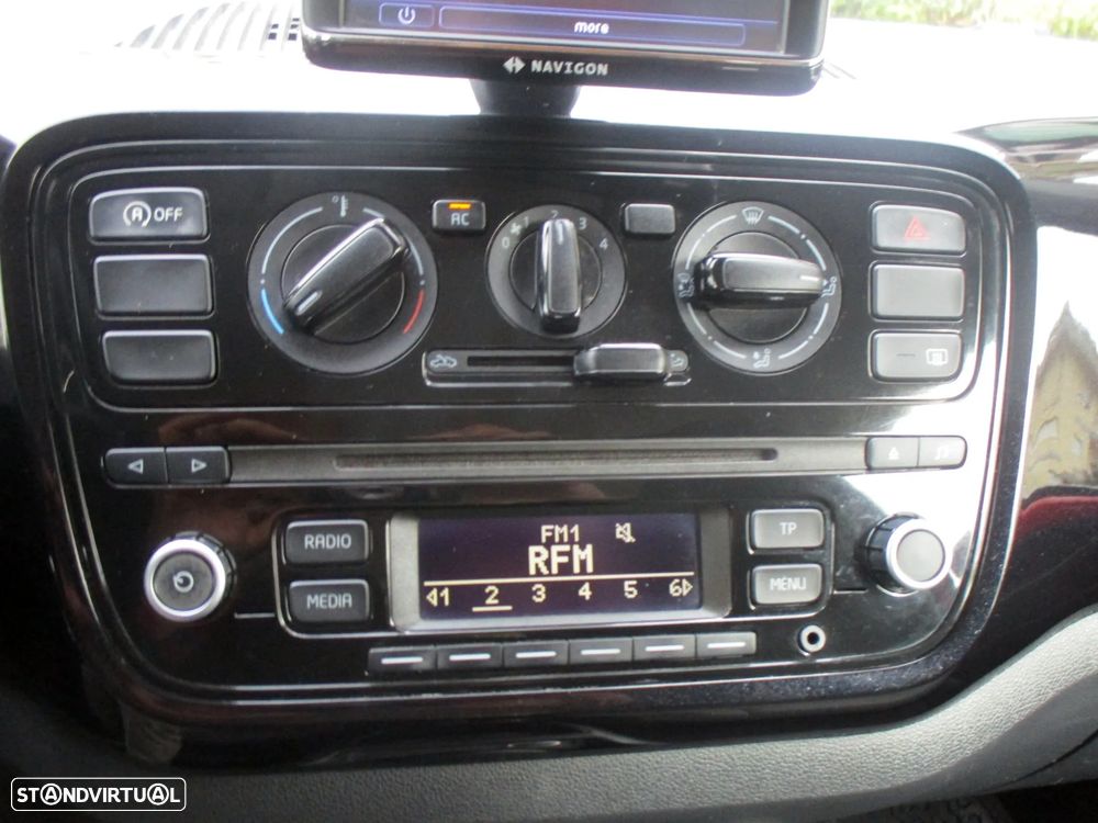 VW Up! 1.0 BlueMotion Cheer - 14