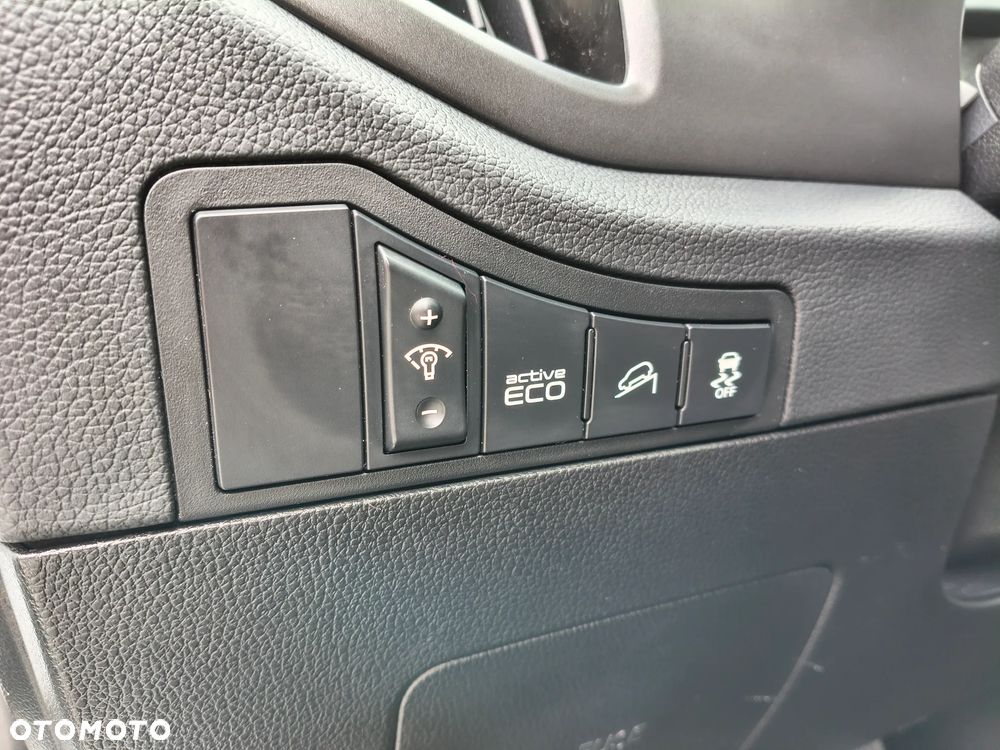 Kia Sportage - 14