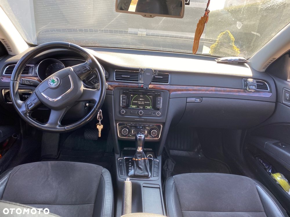 Skoda Superb 3.6 FSI 4x4 Active DSG - 7