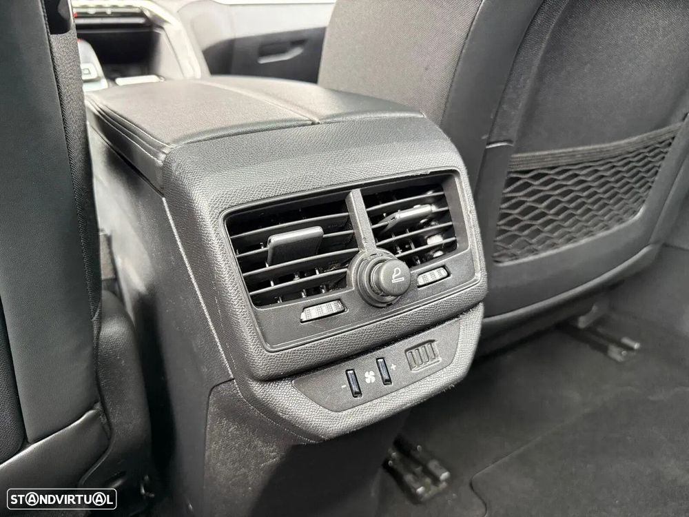 Peugeot 5008 1.5 BlueHDi Allure EAT8 - 28