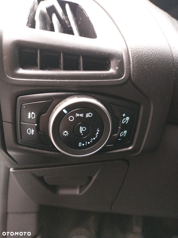 Ford Focus 1.5 TDCi Titanium - 12