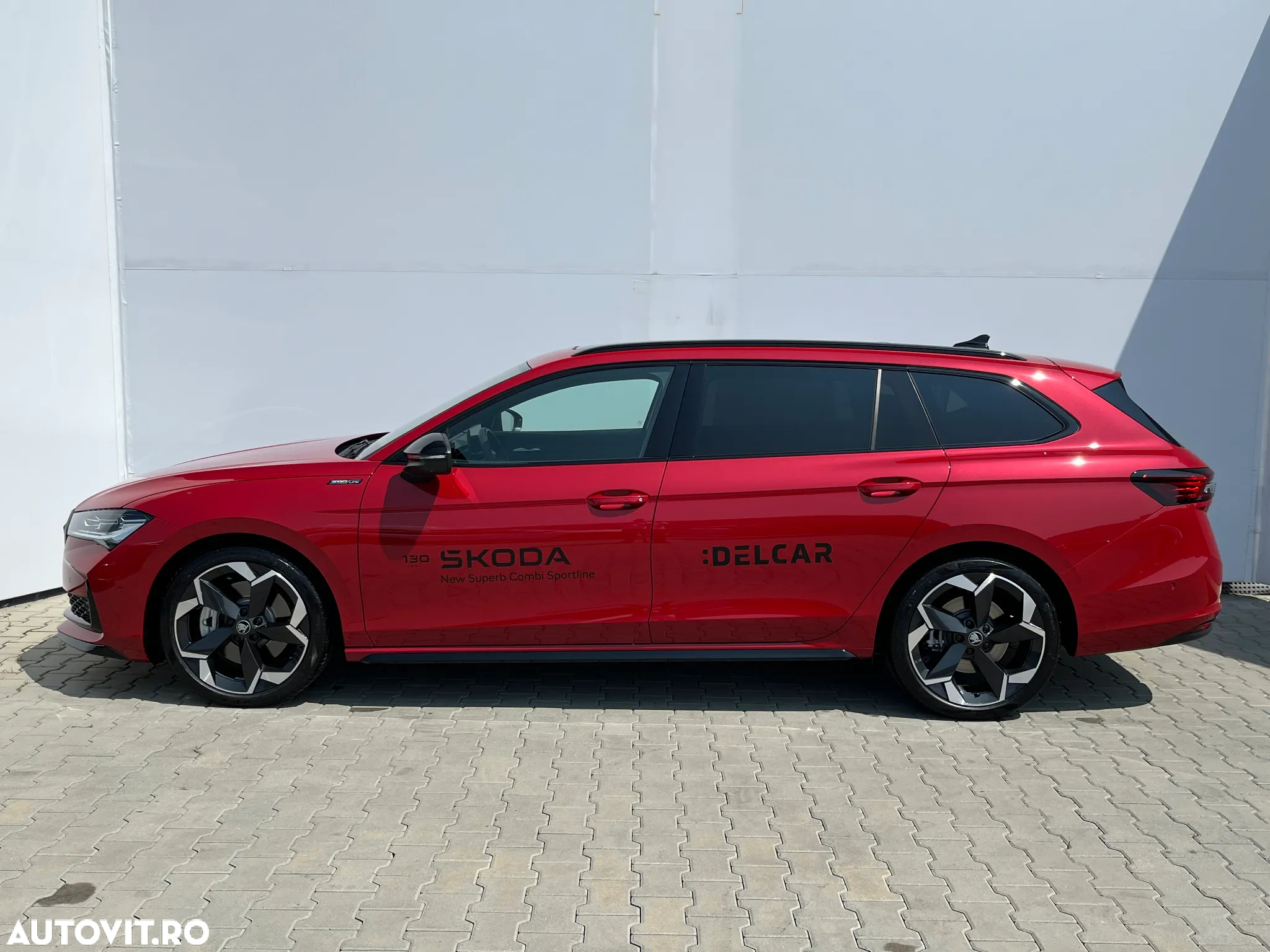 Skoda Superb Combi 2.0 TSI 265 CP 4x4 DSG Sportline - 2