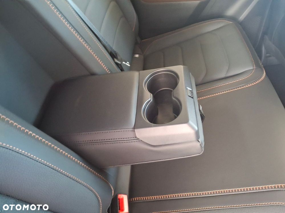Volkswagen Amarok - 21
