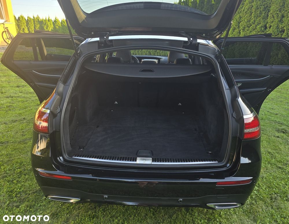 Mercedes-Benz Klasa E 220 d T 9G-TRONIC AMG Line - 36