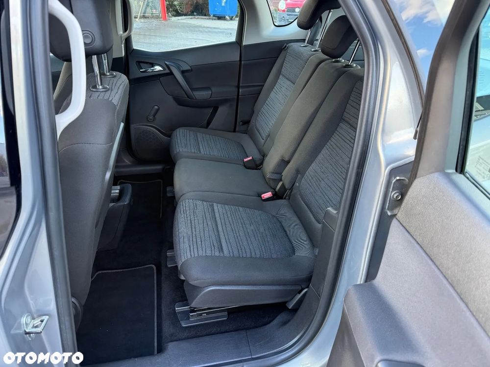 Opel Meriva - 32