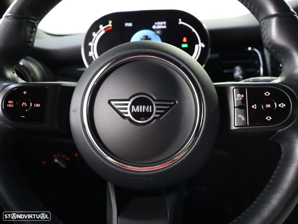 MINI Cabrio Cooper Auto - 20