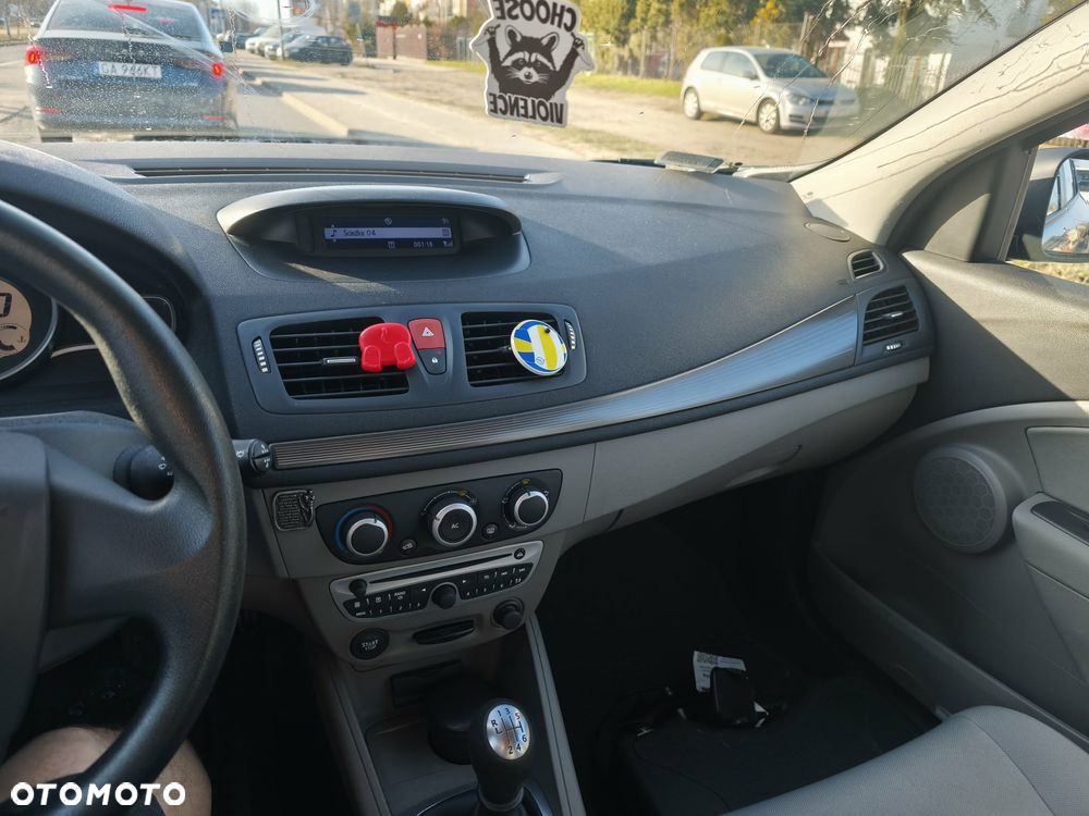 Renault Megane 1.6 16V Expression - 4