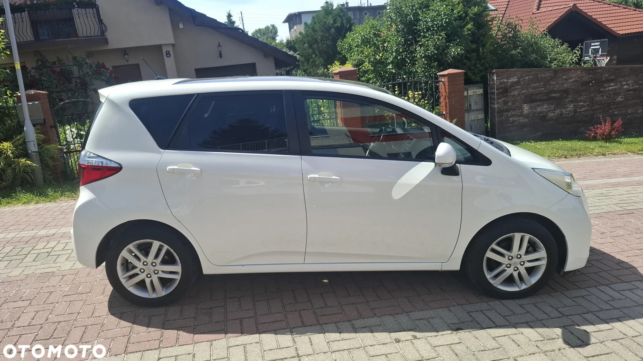 Toyota Verso S 1.33 Premium - 6