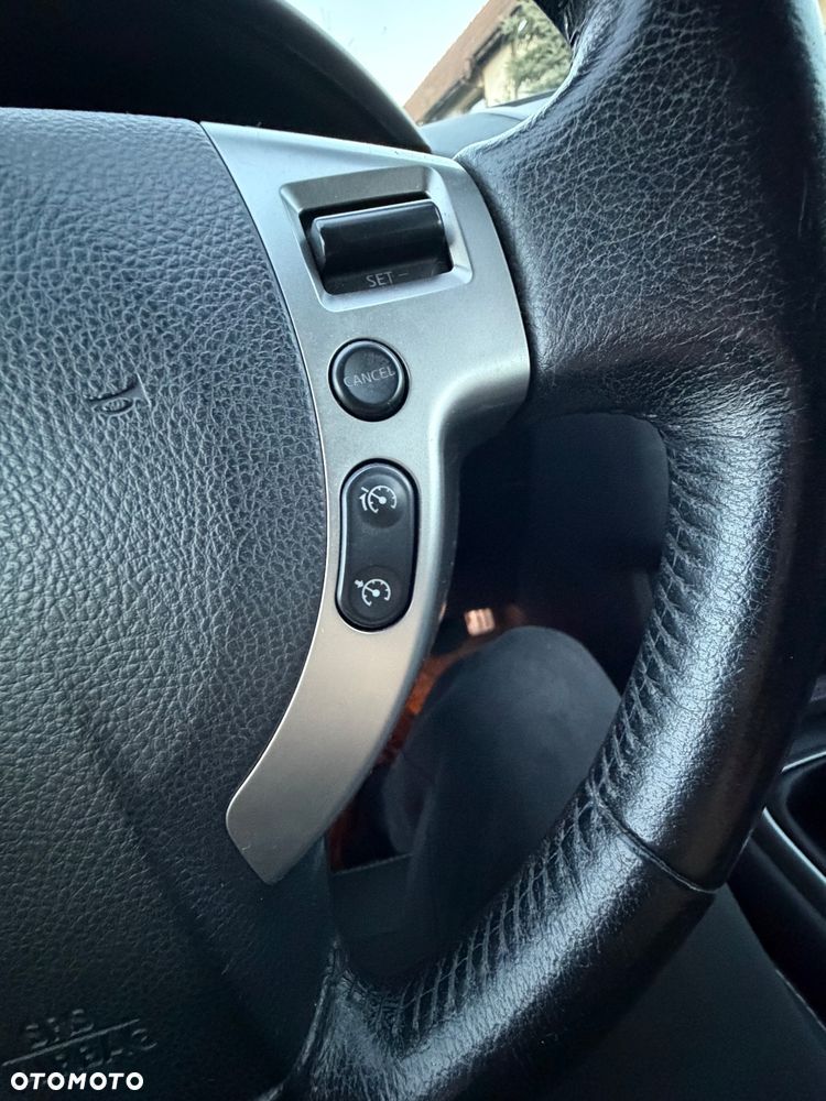 Nissan Qashqai+2 2.0 Tekna - 31