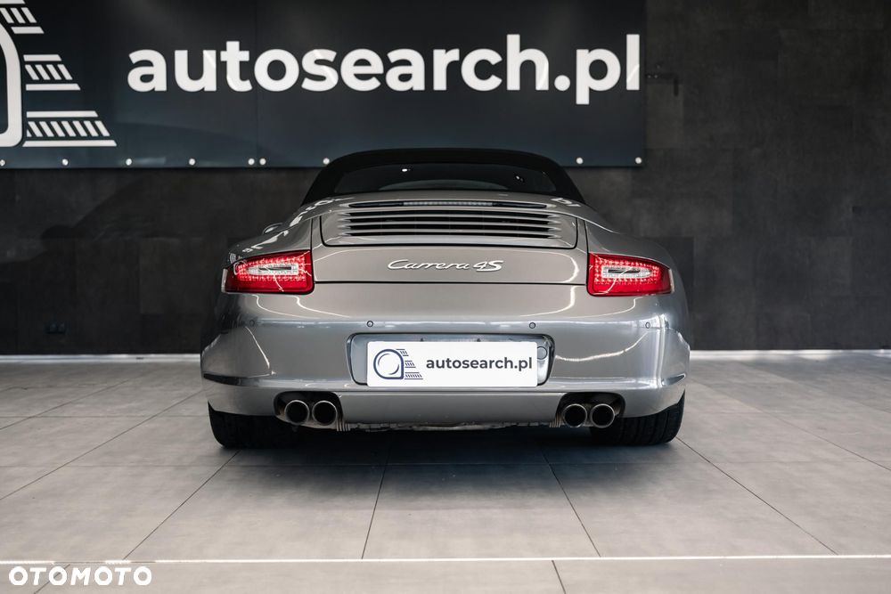 Porsche 911 Carrera 4S - 6