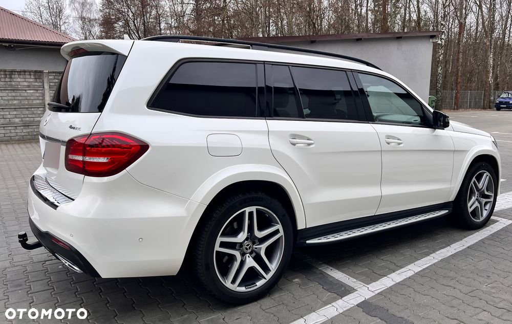 Mercedes-Benz GLS 350 d 4-Matic - 4