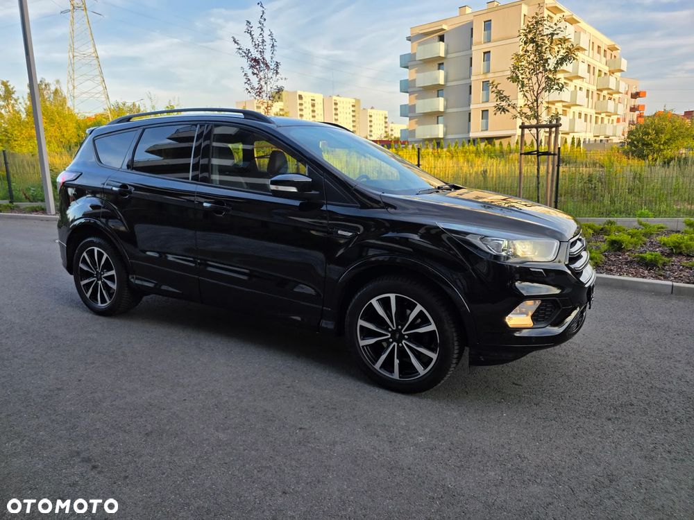 Ford Kuga 1.5 EcoBoost 2x4 ST-Line - 13