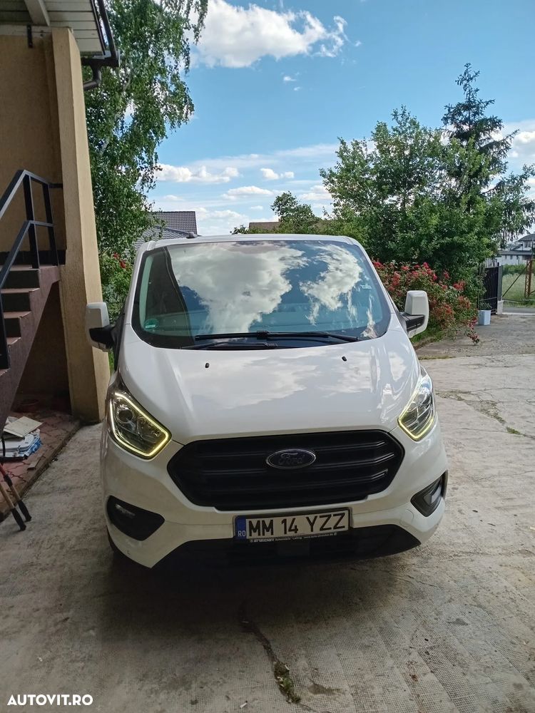 Ford Tourneo Custom - 6