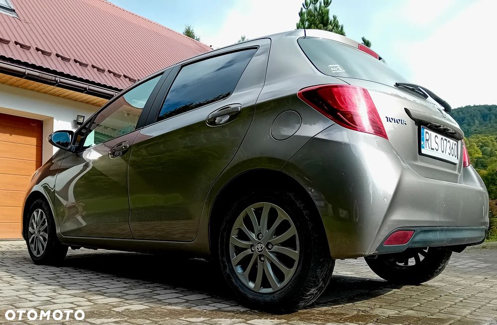 Toyota Yaris 1.33 Selection Passion - 22