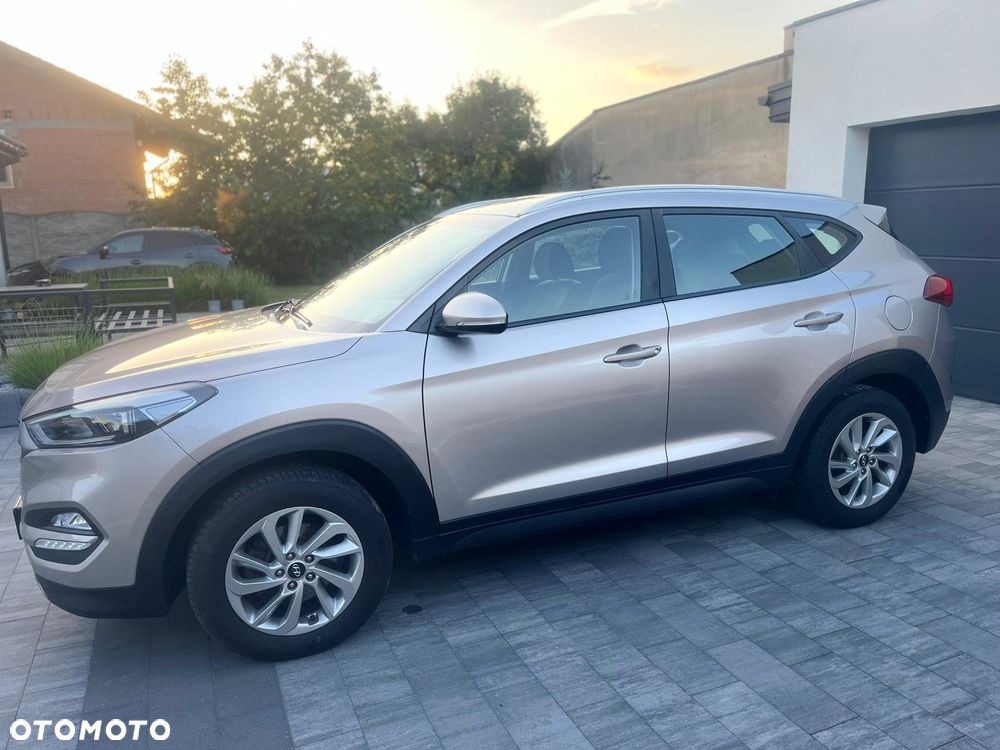 Hyundai Tucson blue 1.6 GDi 2WD Navi - 11